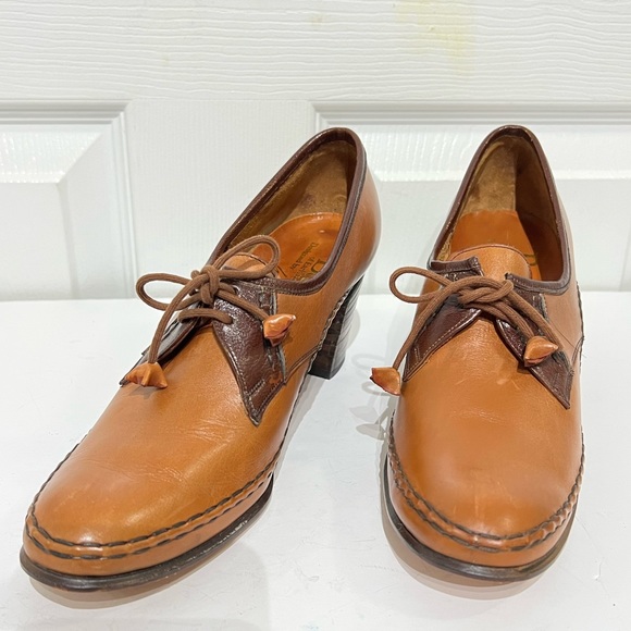 Like new Barker of Earls of Barton,England designed by William Barker Sz 6.5 - Picture 1 of 17